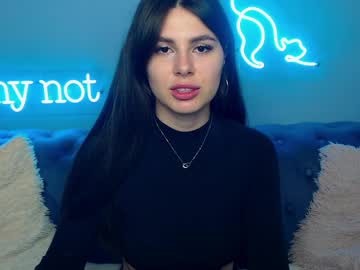 Viollinalv Chaturbate stream image from May 20, 2025