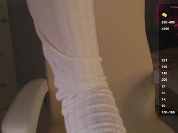 Evavl1 Chaturbate stream image from May 20, 2025