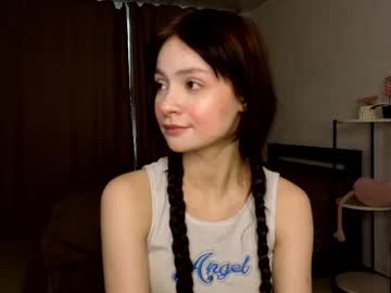 Milameow___ Chaturbate stream image from May 20, 2025