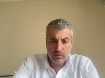 Manager82 Chaturbate stream image from May 20, 2025