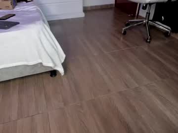 Olivia_Seex Chaturbate stream image from May 20, 2025