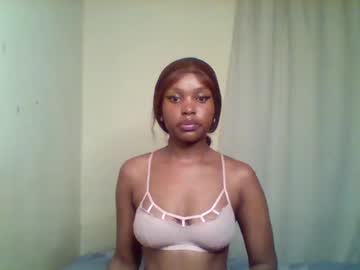 Pixie_Roman Chaturbate stream image from May 20, 2025