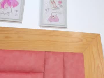 Ashleyusme Chaturbate stream image from May 20, 2025