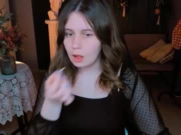 Fioramarmoris Chaturbate stream image from May 20, 2025
