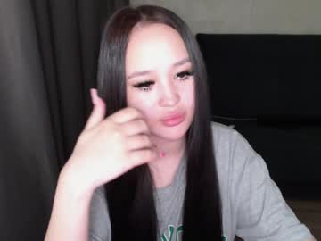 Lisamartiny Chaturbate stream image from May 20, 2025