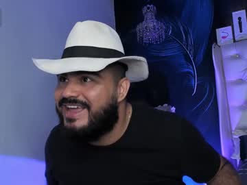 Michaelbear_ Chaturbate stream image from May 20, 2025