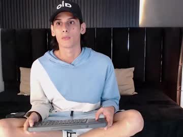 _Sweet_Boy_23 Chaturbate stream image from May 20, 2025