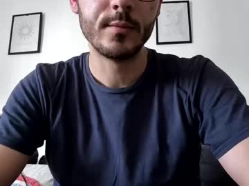 Hornyhenr Chaturbate stream image from May 20, 2025