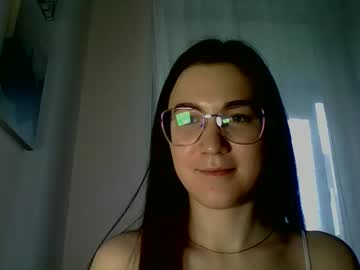 Katie_Foxi Chaturbate stream image from May 20, 2025