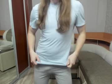 Marryplz Chaturbate stream image from May 20, 2025