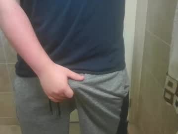 Chubbycub14 Chaturbate stream image from May 20, 2025