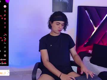 Derek_Greyy_ Chaturbate stream image from May 20, 2025