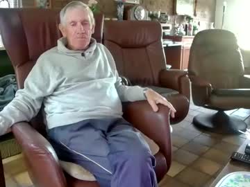 Johan7_Heet Chaturbate stream image from May 20, 2025