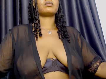 Camilla_Xx Chaturbate stream image from May 20, 2025