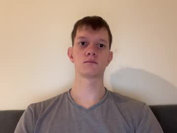 Cube93 Chaturbate stream image from May 20, 2025