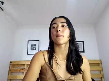 Nataliaa05 Chaturbate stream image from May 20, 2025