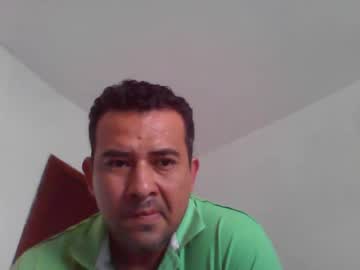 Artur04637141 Chaturbate stream image from May 20, 2025