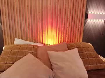 Venus_Bss Chaturbate stream image from May 20, 2025