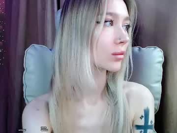 Des_Ch Chaturbate stream image from May 20, 2025
