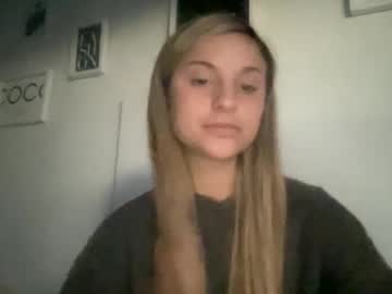 Emmaeden Chaturbate stream image from May 20, 2025