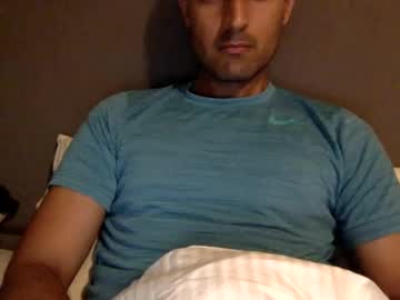 2london10 Chaturbate stream image from May 20, 2025