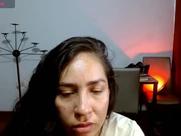 Goddessnahi Chaturbate stream image from May 20, 2025