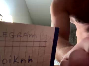 Malenewbie Chaturbate stream image from May 20, 2025