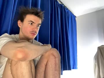 Rain_221 Chaturbate stream image from May 20, 2025
