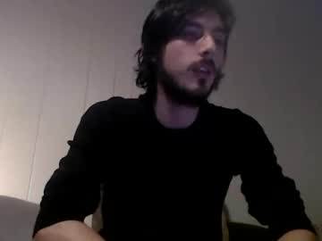 Callmedubs Chaturbate stream image from May 21, 2025