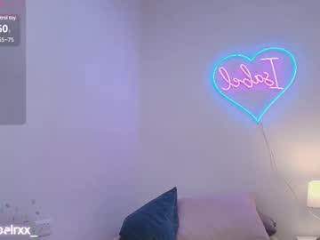 Isabel_Roux Chaturbate stream image from May 21, 2025