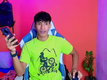Matteo_Rivas Chaturbate stream image from May 21, 2025