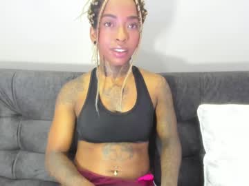 Pauline_Fox Chaturbate stream image from May 21, 2025