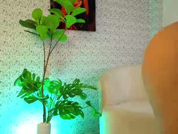 Adablue25 Chaturbate stream image from May 21, 2025