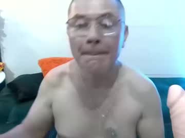 Iainmatthews Chaturbate stream image from May 21, 2025