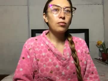 Little_Devil_Diablita90 Chaturbate stream image from May 21, 2025