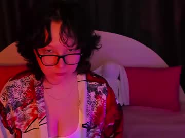 Dreamgirllove Chaturbate stream image from May 21, 2025
