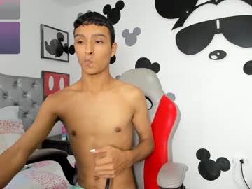 Estyler_18 Chaturbate stream image from May 21, 2025