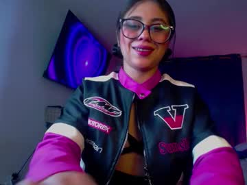 Luluarigato Chaturbate stream image from May 21, 2025