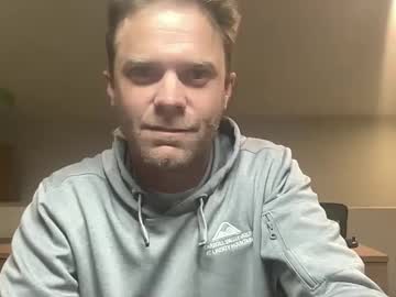 Mcsnoff Chaturbate stream image from May 21, 2025