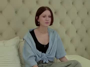 Emilyjonsone Chaturbate stream image from May 21, 2025