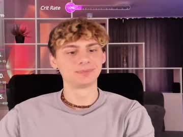 Sunburn_Boy Chaturbate stream image from May 21, 2025