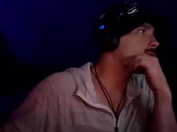 Xxxllence Chaturbate stream image from May 21, 2025