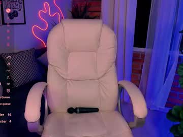 Beautifulchleo Chaturbate stream image from May 21, 2025