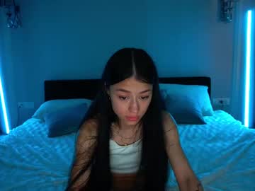 Fatalenellie Chaturbate stream image from May 21, 2025