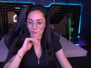Evilune Chaturbate stream image from May 21, 2025