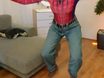 Gladysacreman Chaturbate stream image from May 21, 2025