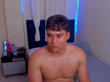Jhon_Davies Chaturbate stream image from May 21, 2025