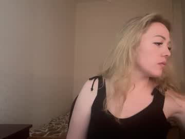 Meltzmenow Chaturbate stream image from May 21, 2025