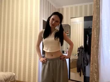 Naughty_Sute_Mile Chaturbate stream image from May 21, 2025