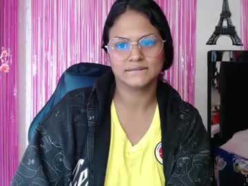 Sweetalmaa Chaturbate stream image from May 21, 2025